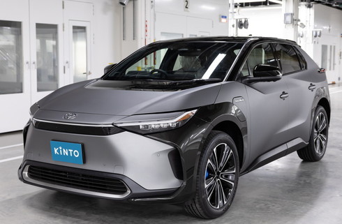 bZ4X 剥がせるボディカラー