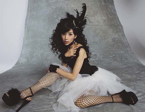 川島なお美さん、生前唯一のミュージックビデオ「Actrice」が