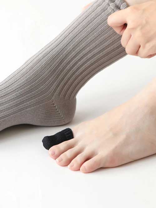 Tabio 靴下屋 親指サック 靴下 穴 爪先 爪で破る 防止