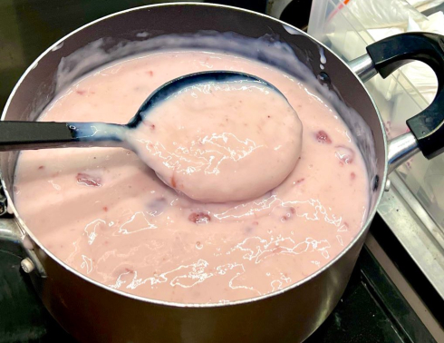 鍋いっぱいのフルーチェ