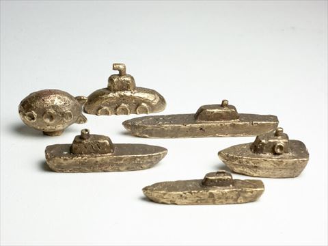 ペーパーウェイト「旅の子」