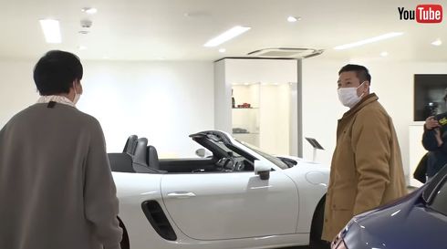 借りたごきげんなオープンカー「ポルシェ・718ボクスター」