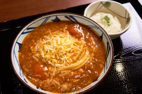 【PR】 丸亀製麺 トマたまカレーうどん ／　期間限定 復活 チーズ TOKIO 松岡昌宏