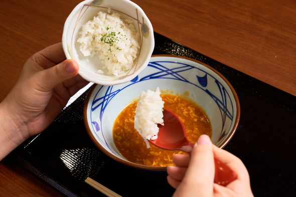 【PR】 丸亀製麺 トマたまカレーうどん ／　期間限定 復活 チーズ TOKIO 松岡昌宏