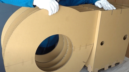 タイバニ TIGER&BUNNY ダンボール