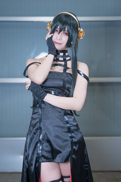 桐嶋しずくの『SPY×FAMILY』ヨル・フォージャー