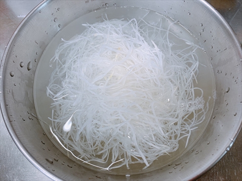 大根のつま 刺身 ねとめし