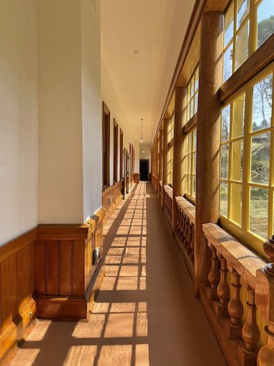 旧函館公会堂 ドレス SNS映え