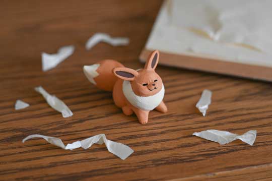 ポケモン イーブイ 置物 やらかした ごまかす 粘土 フィギュア