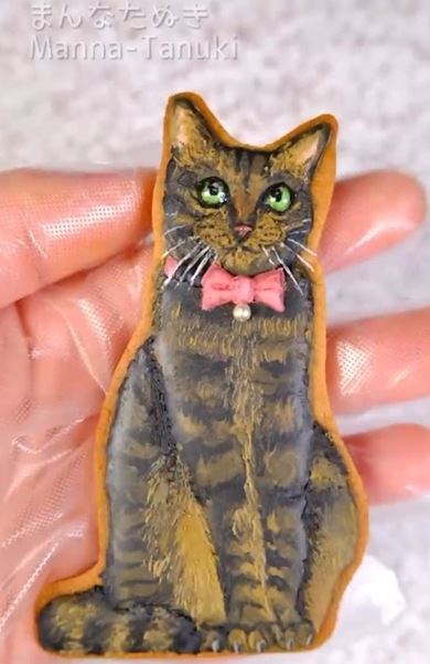 本物の猫とうり二つなアイシングクッキーが完成