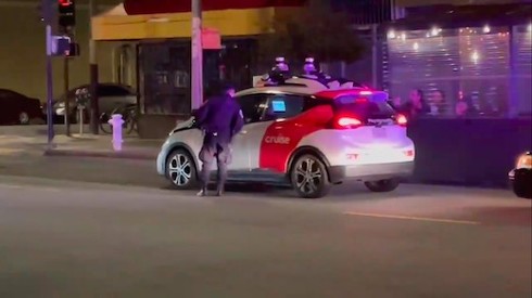 警察 自動運転 検挙