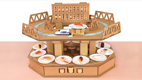 ダンボールで作った回転寿司がすごい　2段式で個別注文までしっかり再現