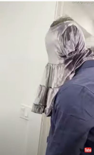 パパにドレスを着せたい女の子