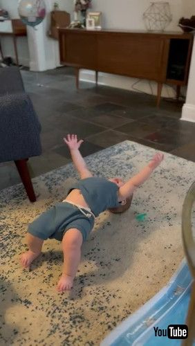 「Silly Baby Dances Upside-Down || ViralHog」