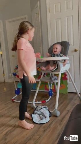 「Big Sister Plays Peek-A-Boo With Brother || ViralHog」