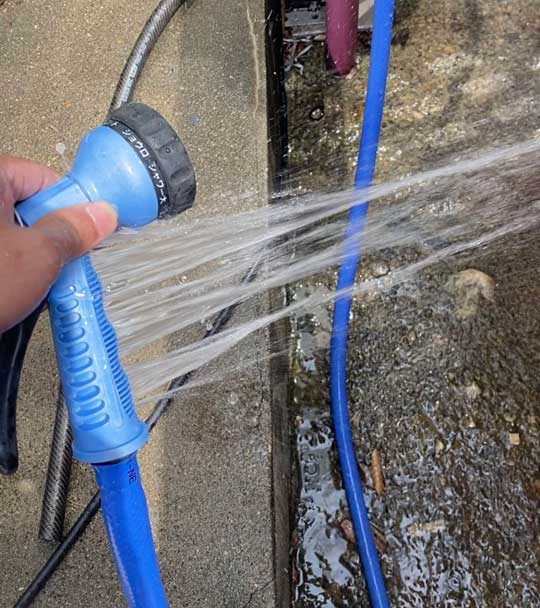 散水 シャワー ノズル ホース 予想外 故障 水 出る場所 スペシウム光線