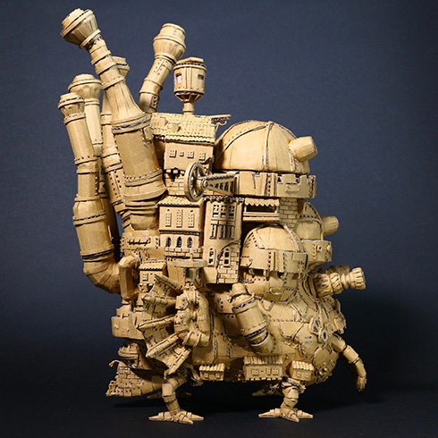 ダンボールで作った「ハウルの城」が動き出しそうな再現度の高さ　「躍動感がとても良い！」「ぐるっと見回したい」