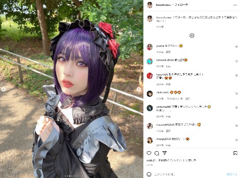 コスプレする井手上漠