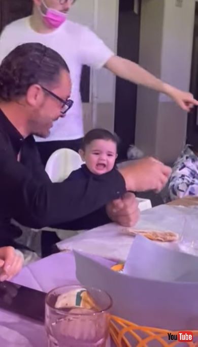 食いしん坊の赤ちゃん