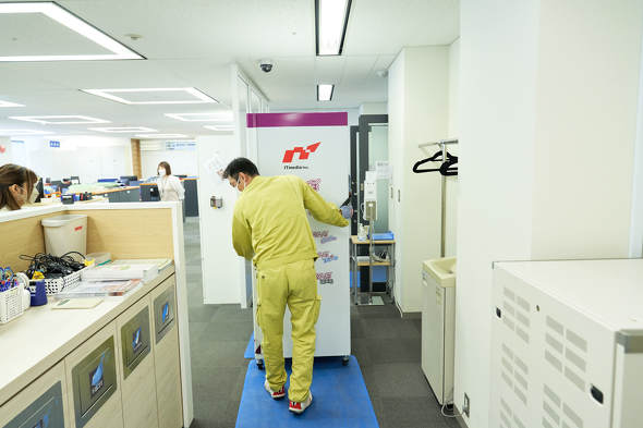 【PR】 ダイドードリンコ ／ 自動販売機 設置してみた オリジナル ラッピング カスタマイズ オフィス 福利厚生