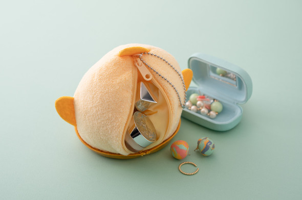 ぴよりん ぬいぐるみポーチ 背面