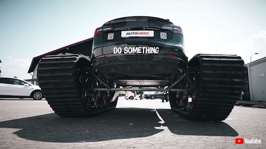 テスラ モデル3 戦車 無限軌道 魔改造