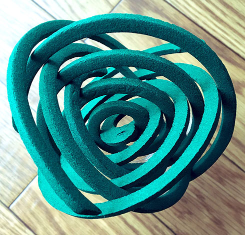 3枚重ねた蚊取り線香