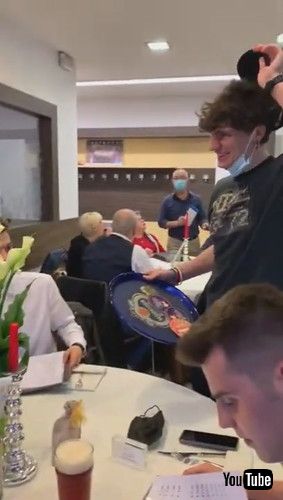 「Son Surprises Mom on Her Birthday || ViralHog」