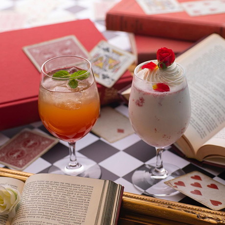 「Alice in Wonderland Cafe」