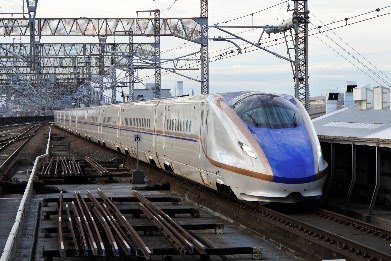 200系カラーの新幹線「あさひ」登場！ 上越新幹線開業40周年を