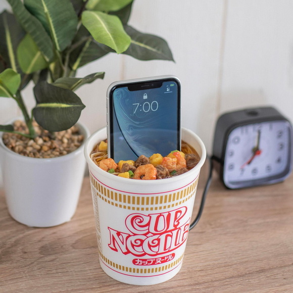 カップヌードル 充電器