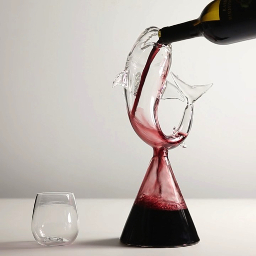 ユニークなデキャンタ