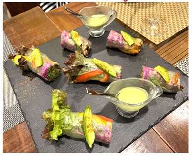 藤あや子、天童よしみ、坂本冬美、長山洋子、原田悠里の女子会ショット