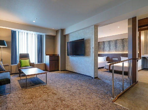 Smile アフタヌーンティー -アドベンチャーワールド×シェラトン都ホテル大阪-