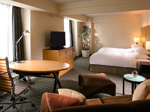 Smile アフタヌーンティー -アドベンチャーワールド×シェラトン都ホテル大阪-