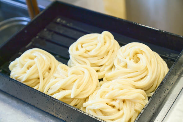 【画像】 　丸亀製麺  鬼おろし肉ぶっかけうどんPR 