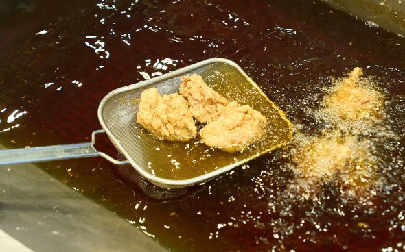 【画像】 　丸亀製麺  鬼おろし肉ぶっかけうどんPR 