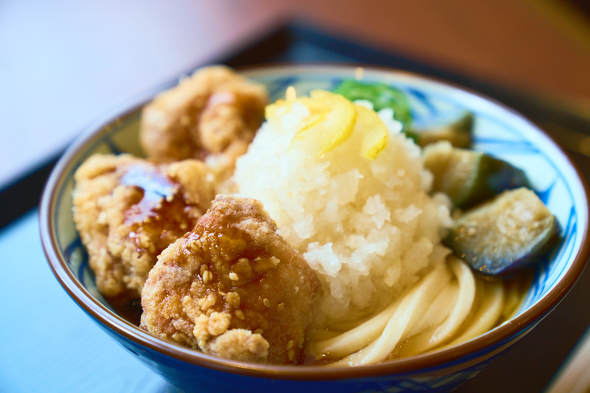 【画像】 　丸亀製麺  鬼おろし肉ぶっかけうどんPR 