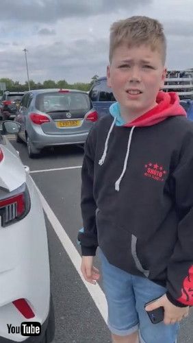 「Kiddo is Grateful and Shocked by Surprise Trip || ViralHog」