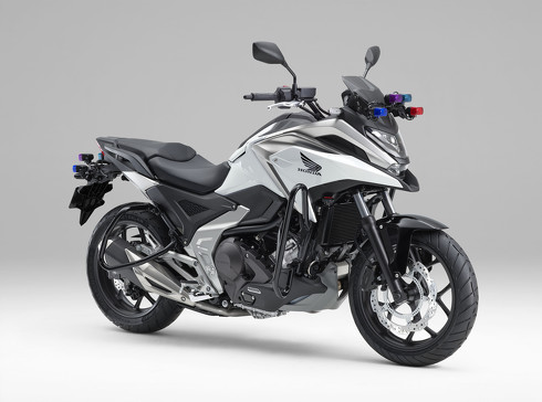 AT大型二輪教習車として登場するDCTの「NC750L」