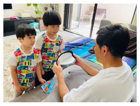 遠藤章造と息子たち