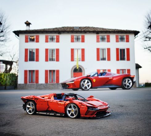 レゴ テクニック フェラーリ デイトナ SP3