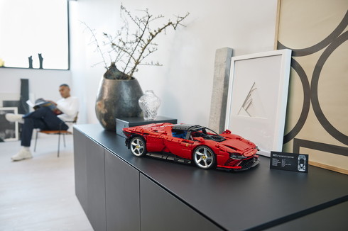 レゴ テクニック フェラーリ デイトナ SP3