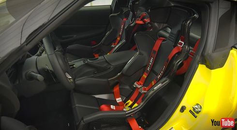 Nissan Zの車内