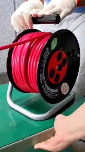 コードリールを巻いたまま使う