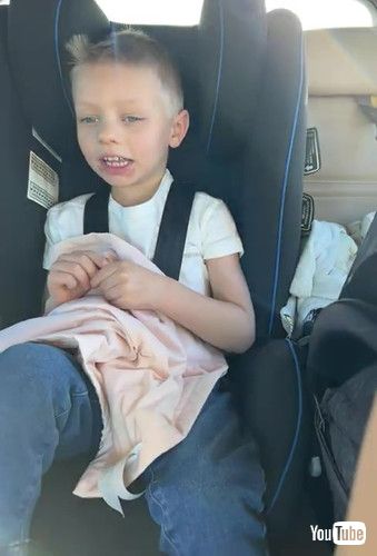 「Kid Doesn't Quite Understand Stranger Danger || ViralHog」