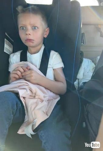 「Kid Doesn't Quite Understand Stranger Danger || ViralHog」