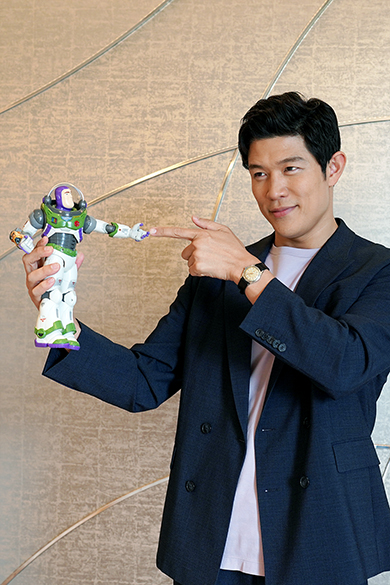 「バズ・ライトイヤー」鈴木亮平