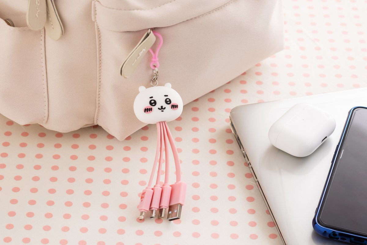 「擬態型だ！」　ちいかわのマルチ充電ケーブルが“魔改造されたキメラ”にしか見えない