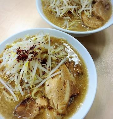 JR尼崎駅に冷凍ラーメン自販機